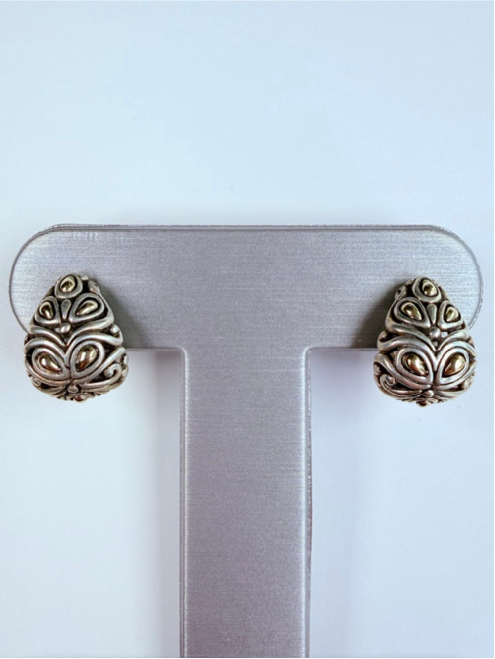 18K Gold John Hardy Padi Batu 925 Sterling Silver Omega Back Earrings $625